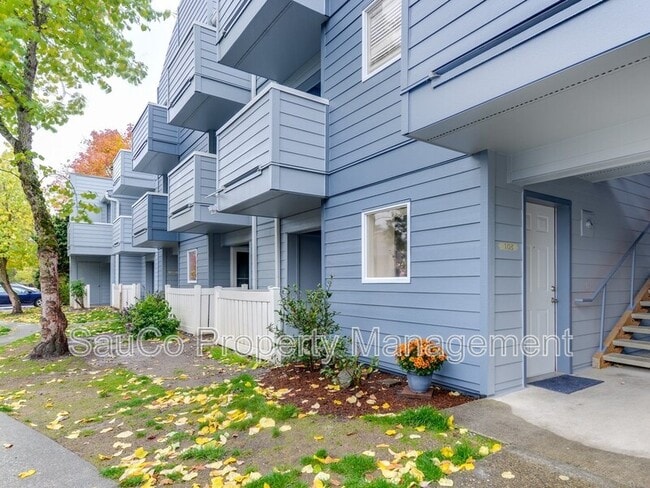 Building Photo - 6044 SE Drake St Unit #103 - 1 Rental