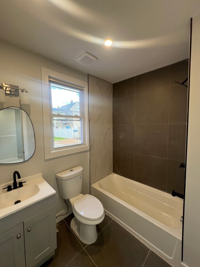 Photo - 577 13th Ave Unidad 1