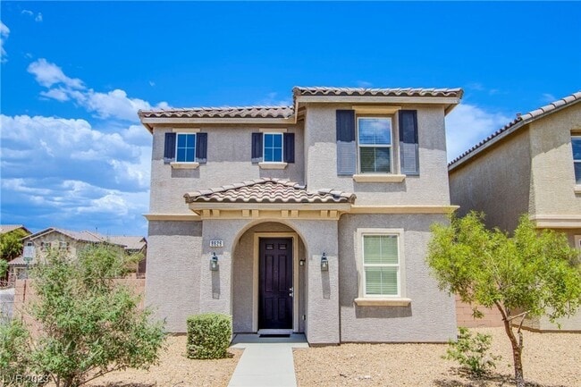 Building Photo - Beautiful 5 bedroom House