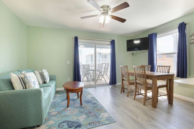 Photo - 608 Carolina Beach Ave S Unit ID1302636P