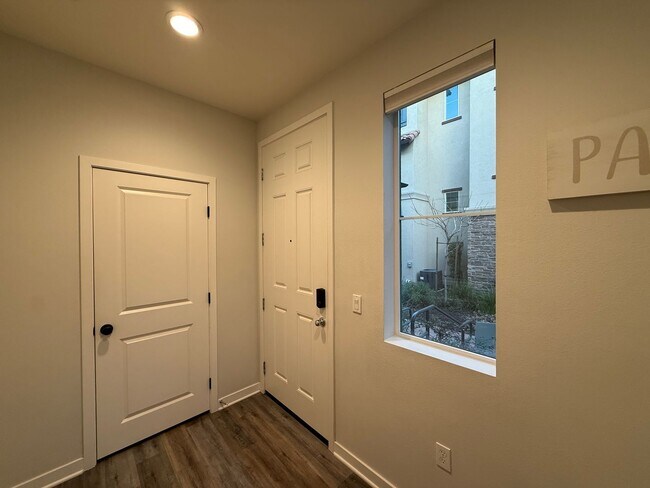 Photo - Great 2B/2.5BA Townhome in Oceanside!