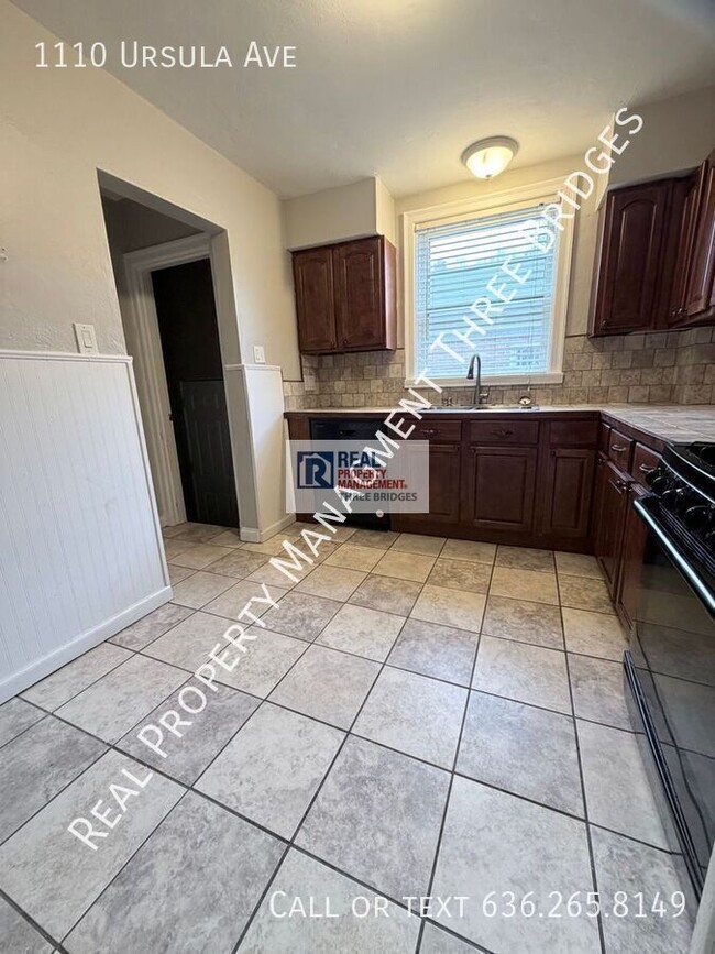 Photo - 1110 Ursula Ave