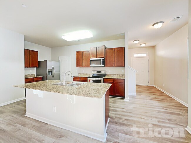 2878 S Hills