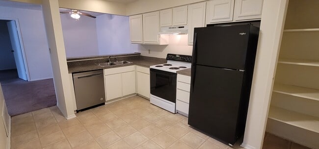 Photo - 2355 East Geddes Avenue Unit G