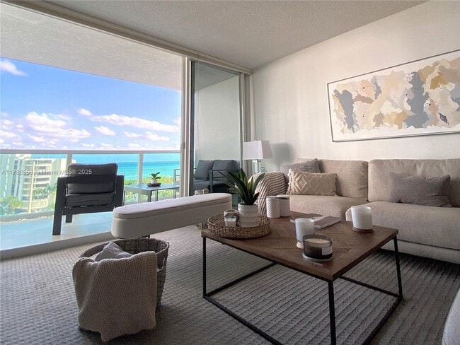 Photo - 100 Bayview Dr Unit 906