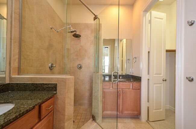 Photo - 3834 Center St Unit False