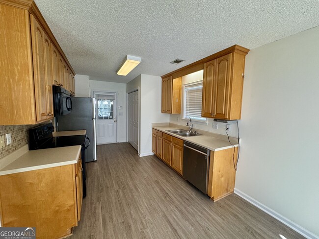 Photo - 505 Dorothy Ct