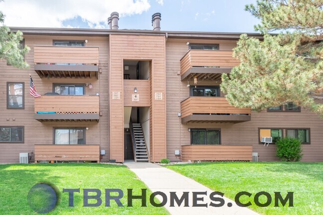 Building Photo - 203 Wright St Unit 306 Rental