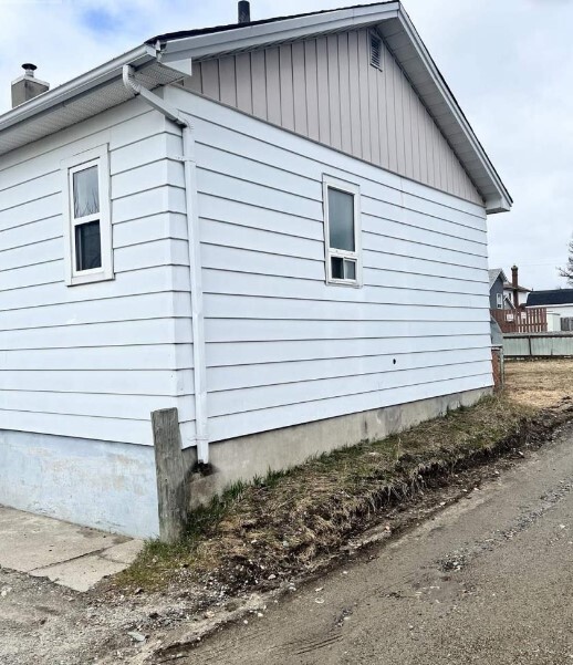 Photo - 1 Bedroom Rental Unit in Timmins – $1,525/month – Water/Sewer + Parking Included!
