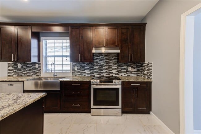 Photo - 3311 Heritage Walk Ln