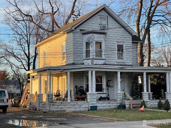 Photo - 577 Rahway Ave