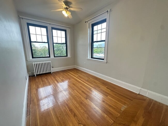 Photo - 185 Chestnut Hill Ave Unit 18