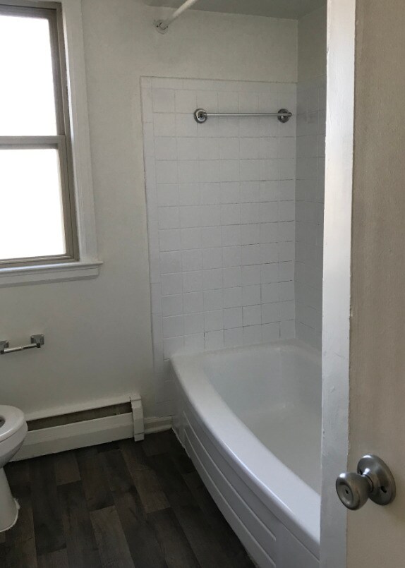 Photo - Vernier Park Apartments