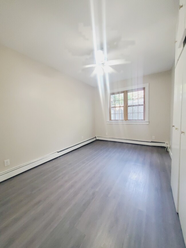 Photo - 79 E 25th St Unidad 1L