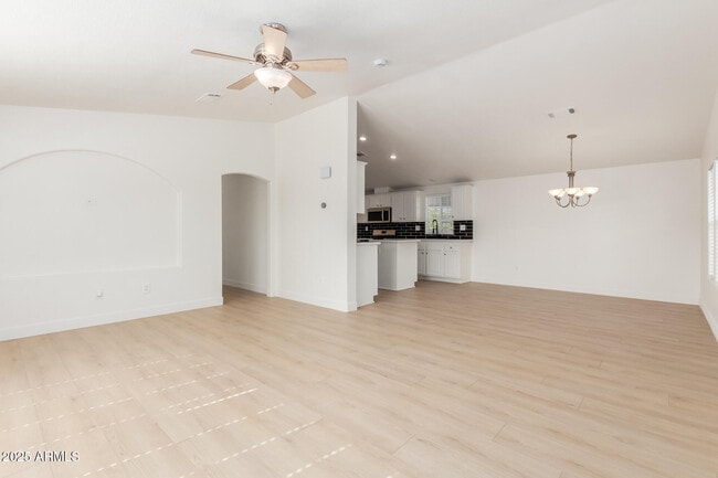 Photo - 120 N Val Vista Dr