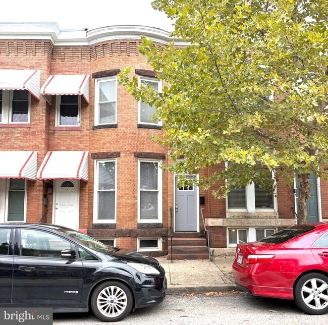 Building Photo - 406 W 28th St