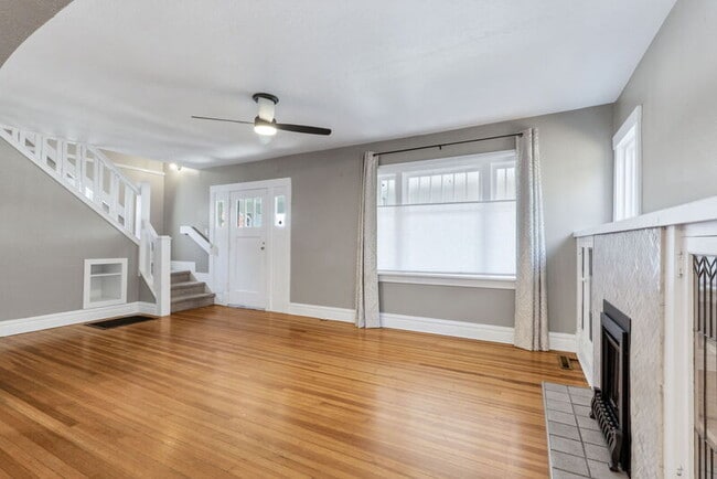 Photo - 3135 W 44th Ave