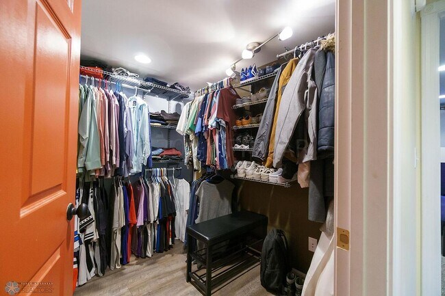 Photo - 1220 11th St N