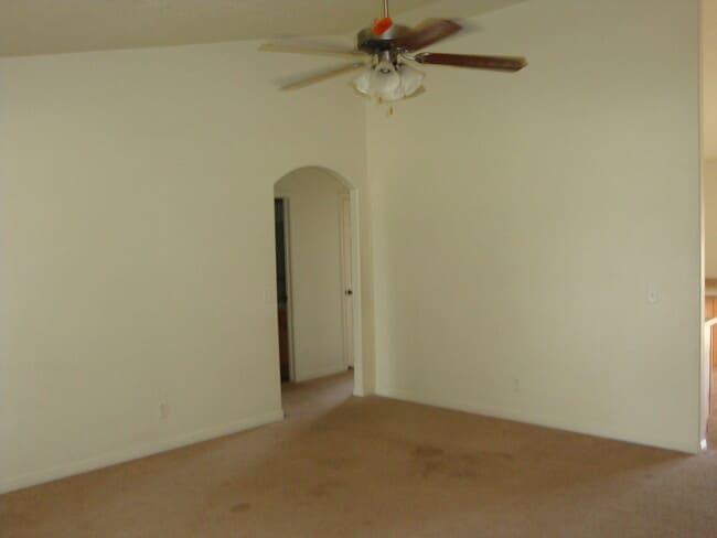 Photo - 3 bed 2 bath - Single Family Home - Pet Fr...
