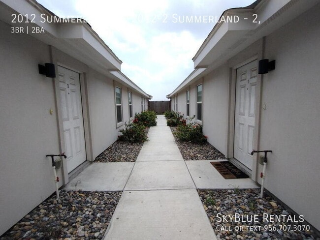 Building Photo - 2012 Summerland Ln Unit 2,