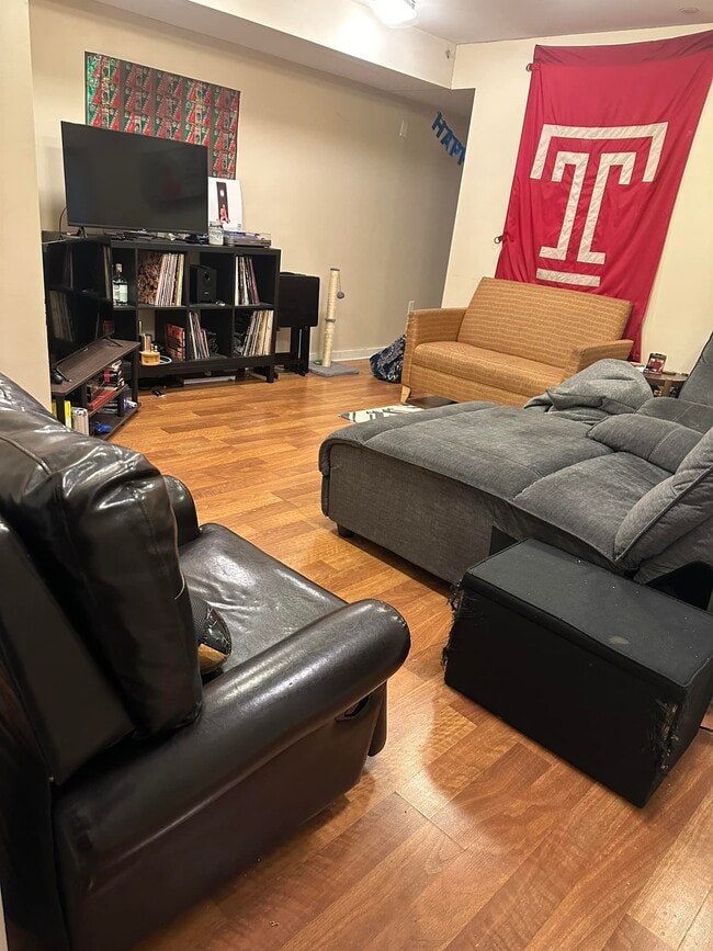 Photo - 1633 N Willington St