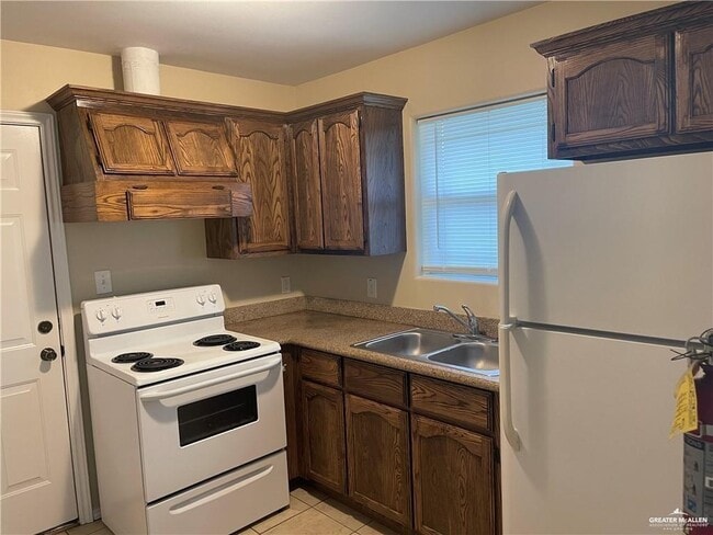 414 W Pirul St Unit 1