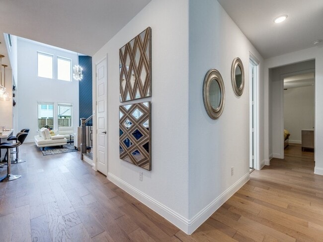 Photo - 1701 Rain Lily St