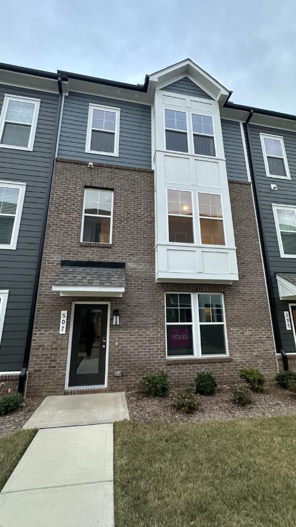 Building Photo - 507 Richland Crst Ln