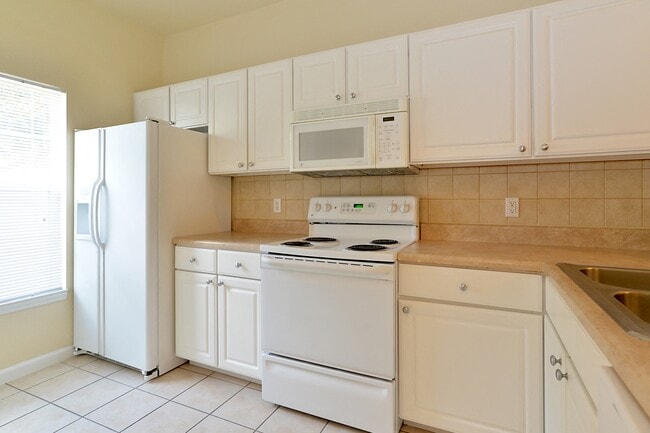 Photo - Magnolia Place