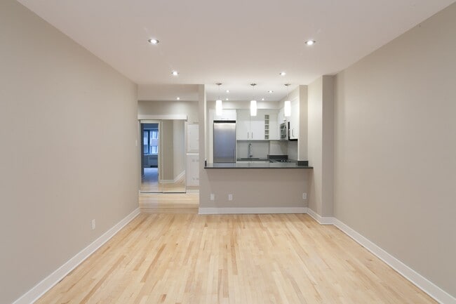 Photo - 3495 Rue de la Montagne Unité 110