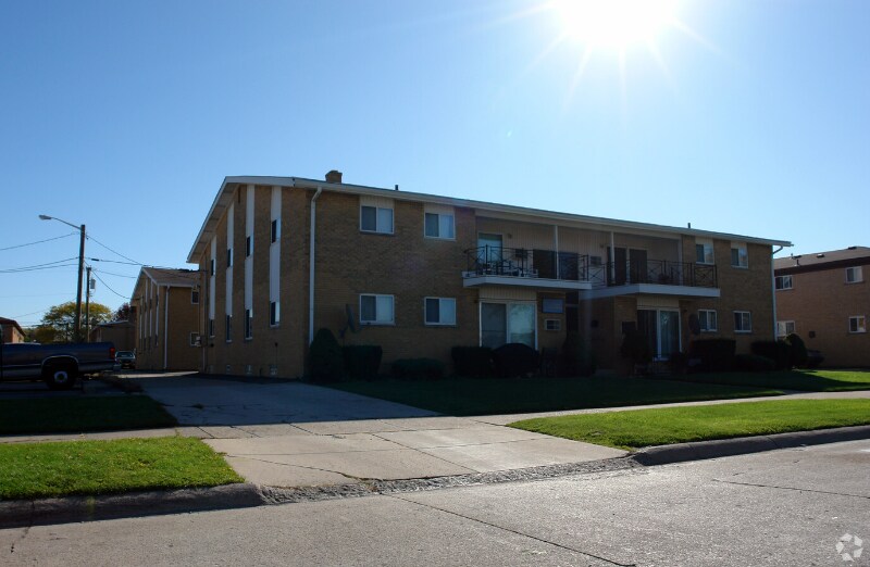 Photo - 29158 Longview Ave