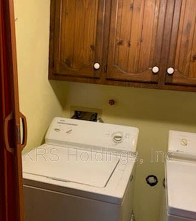 703 Mill Landing Rd Townhome Townhome Rental in Chesapeake VA