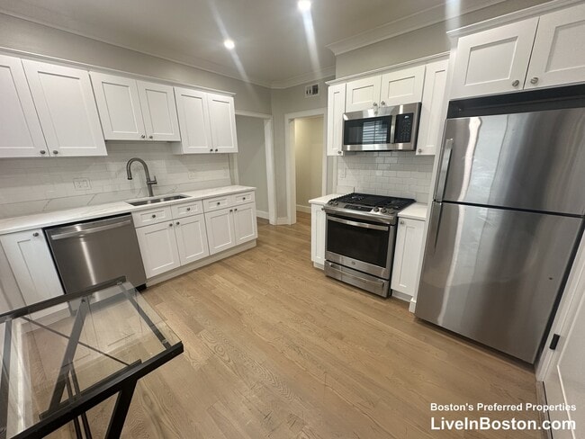 Building Photo - 44 Iffley Rd Unit 1