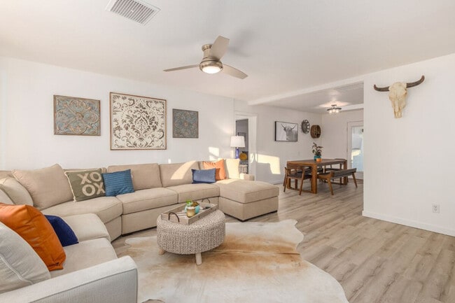 Building Photo - 1813 N 75th Pl Unit SI ID1558624P