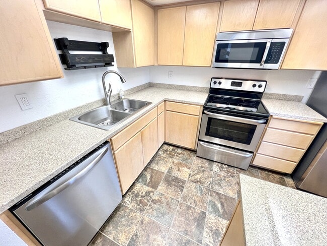 Photo - Beautiful Townhome For Rent in the Tranquil Chambers Bay Unit 8-B