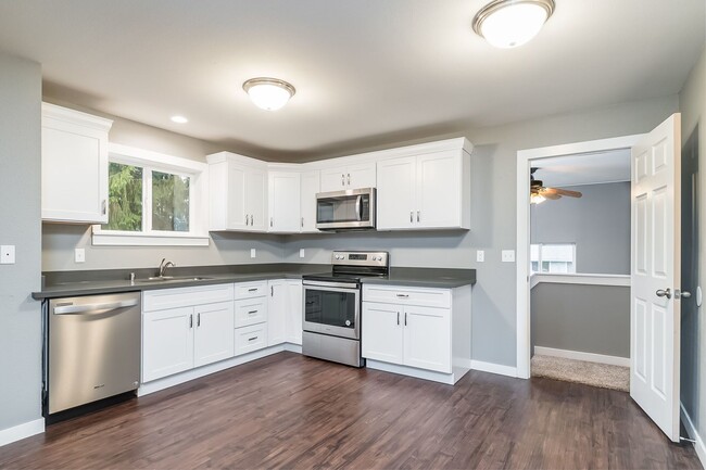 Photo - Beautiful, Spacious 4-bedroom home in Ferndale!