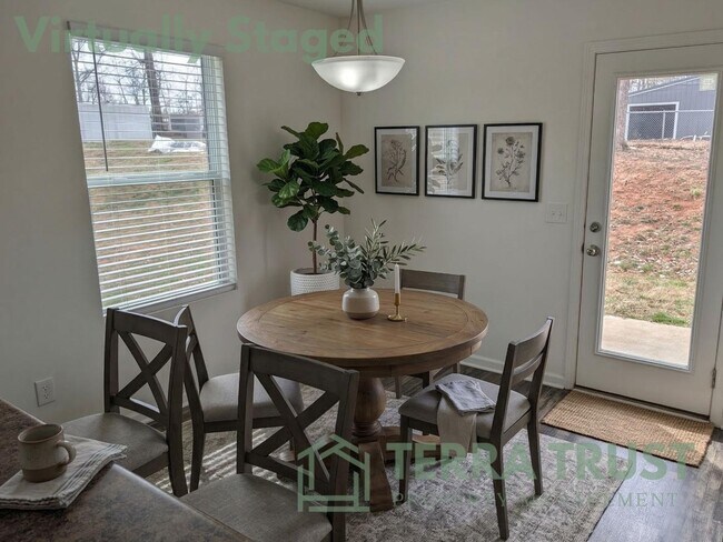 Photo - 848 Georgia Oak Ln