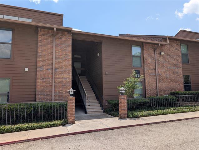 Building Photo - 7522 Holly Hill Dr Unit 19