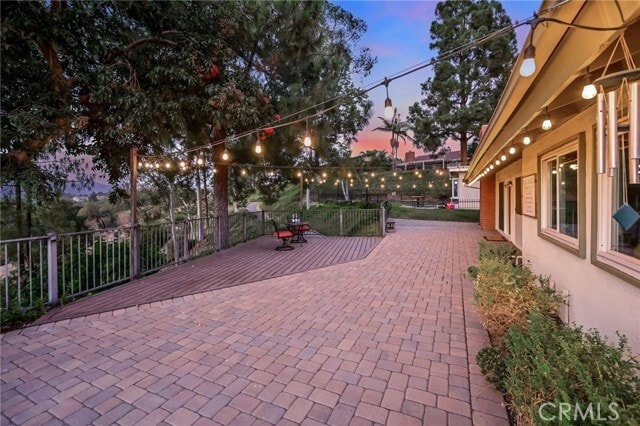 Building Photo - 6587 Vía Arboles Rental