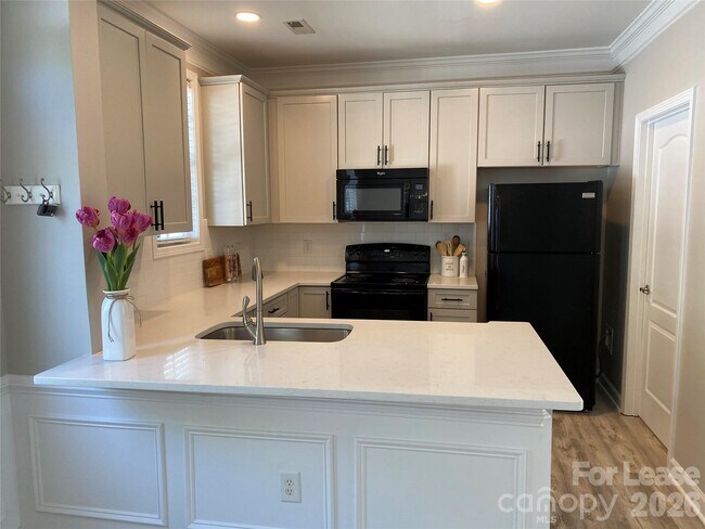 Photo - 9737 Longstone Ln