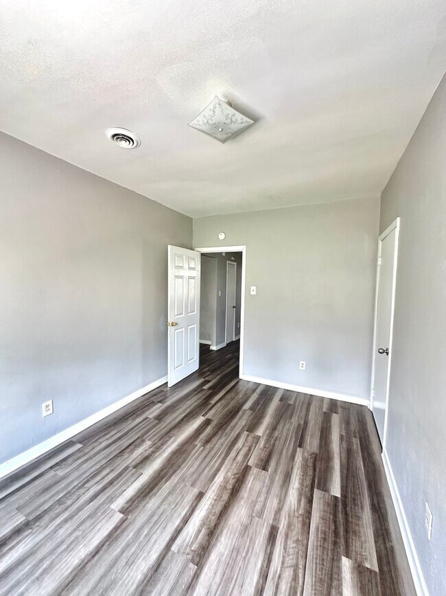 Photo - 416 Kirkpatrick St Unit #3