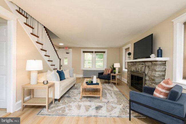 Photo - 516 E Lancaster Ave House