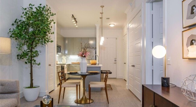Photo - 7402 Lake Ridge Pkwy Unit 1416