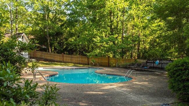 Building Photo - Woodshire Duplexes & Townhomes Unit 127WM