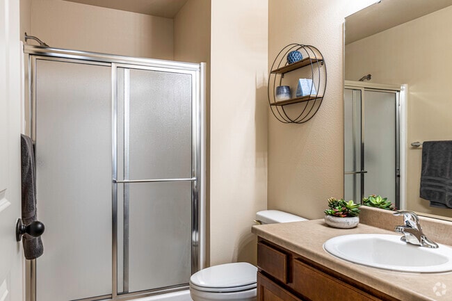 2BR, 2BA - 1162SF