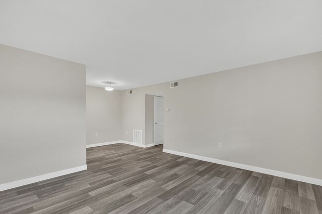 Photo - Bridgewater Retreat Apartments