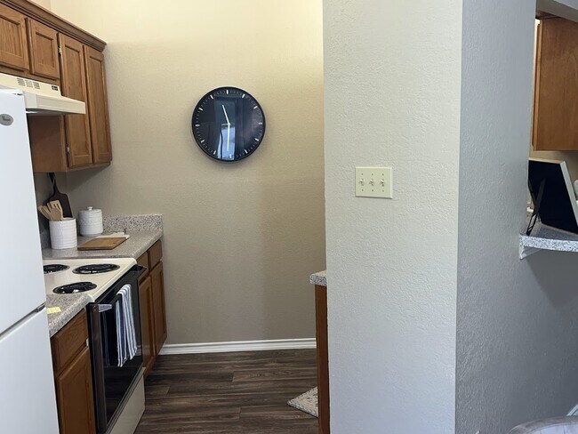 Photo - Waterford on the Green Apartments