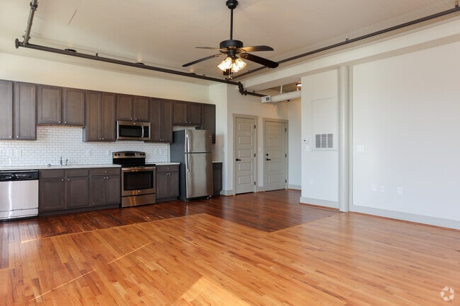 2BR,1BA