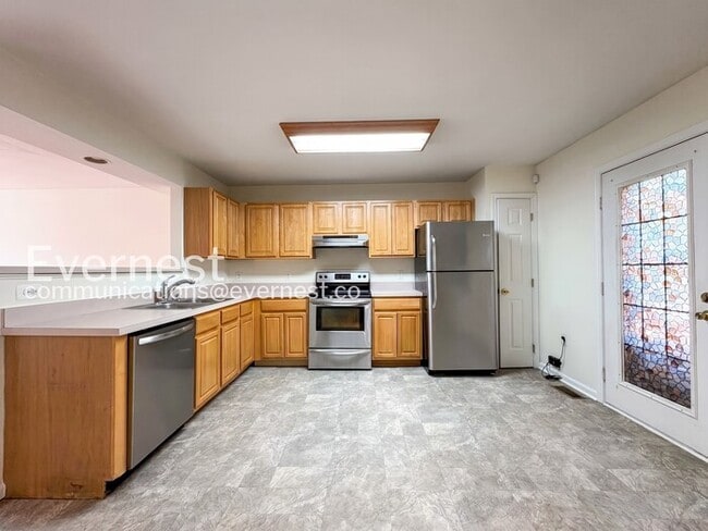 Photo - 1101 Highpointe Blvd