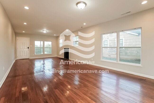 Photo - 3237 Beech Ave SW